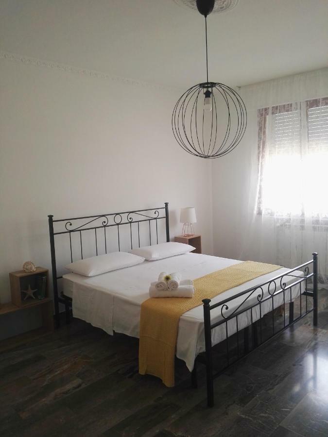 Casa Da Ilaria Hotel Sottomarina Eksteriør billede